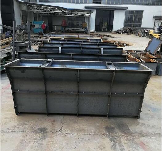 預(yù)制隔離墩模具廠家 寶塑模具廠 包頭隔離墩模具